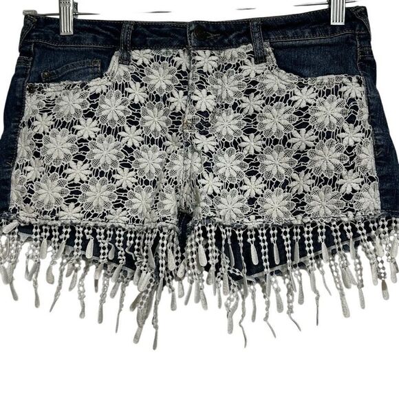 L.E.I. Denim Shorts Women's Size 7 Dark Wash White Floral Ashley Low Rise Fringe - Picture 1 of 9